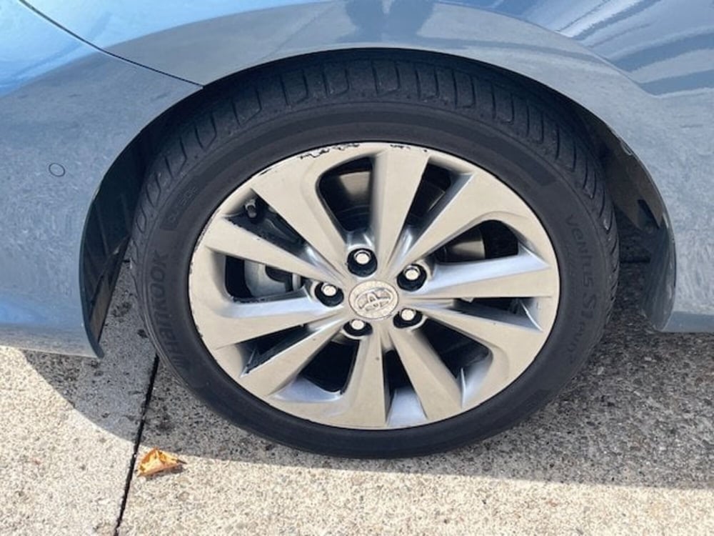 Toyota Auris Station Wagon usata a Como (13)
