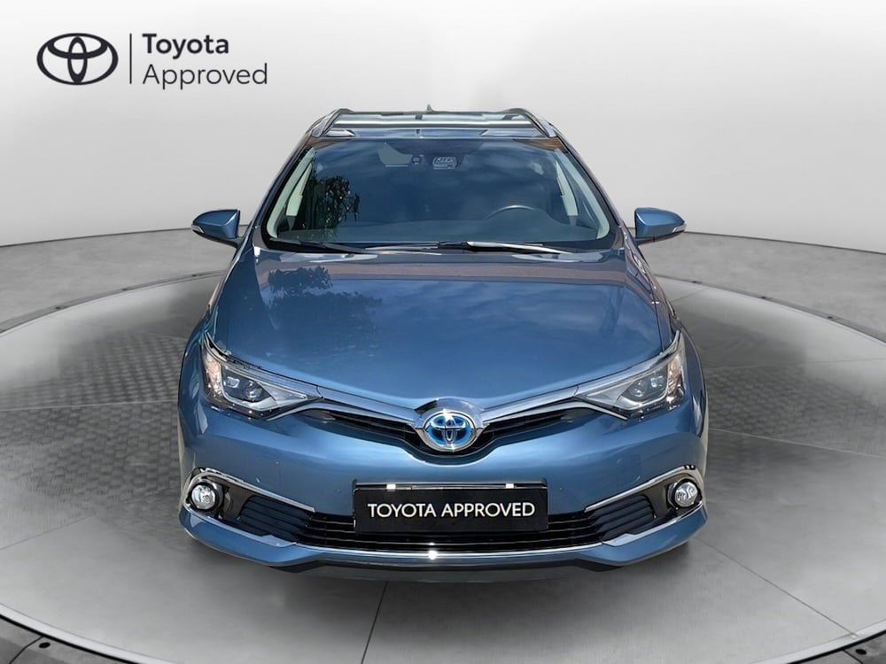 Toyota Auris Station Wagon usata a Como (5)