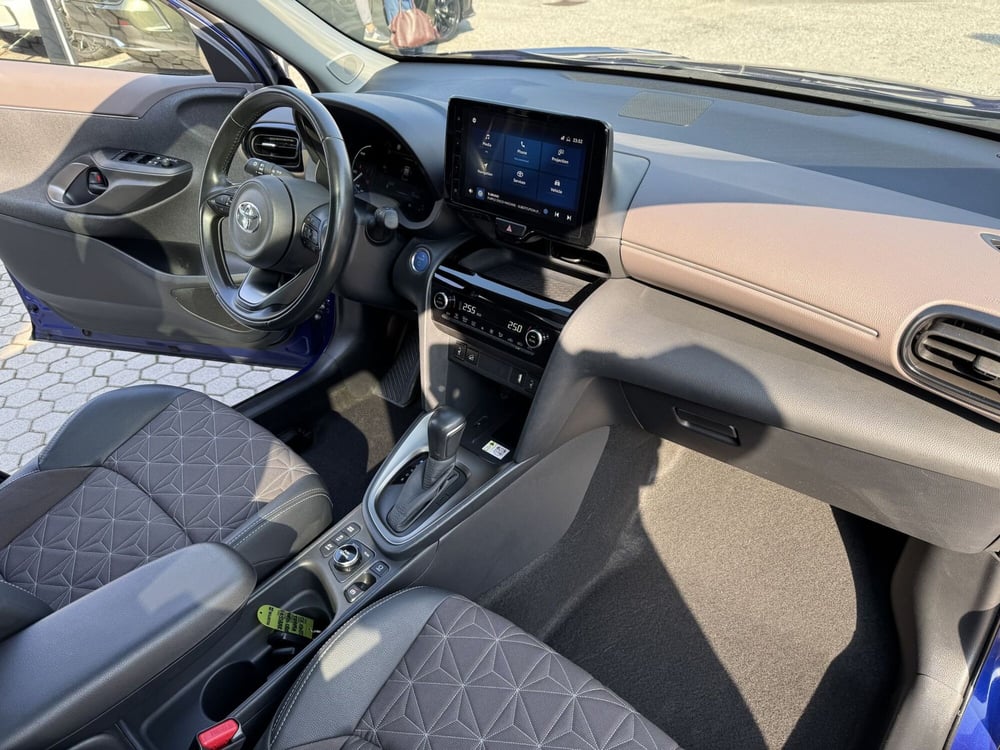 Toyota Yaris Cross usata a Como (6)