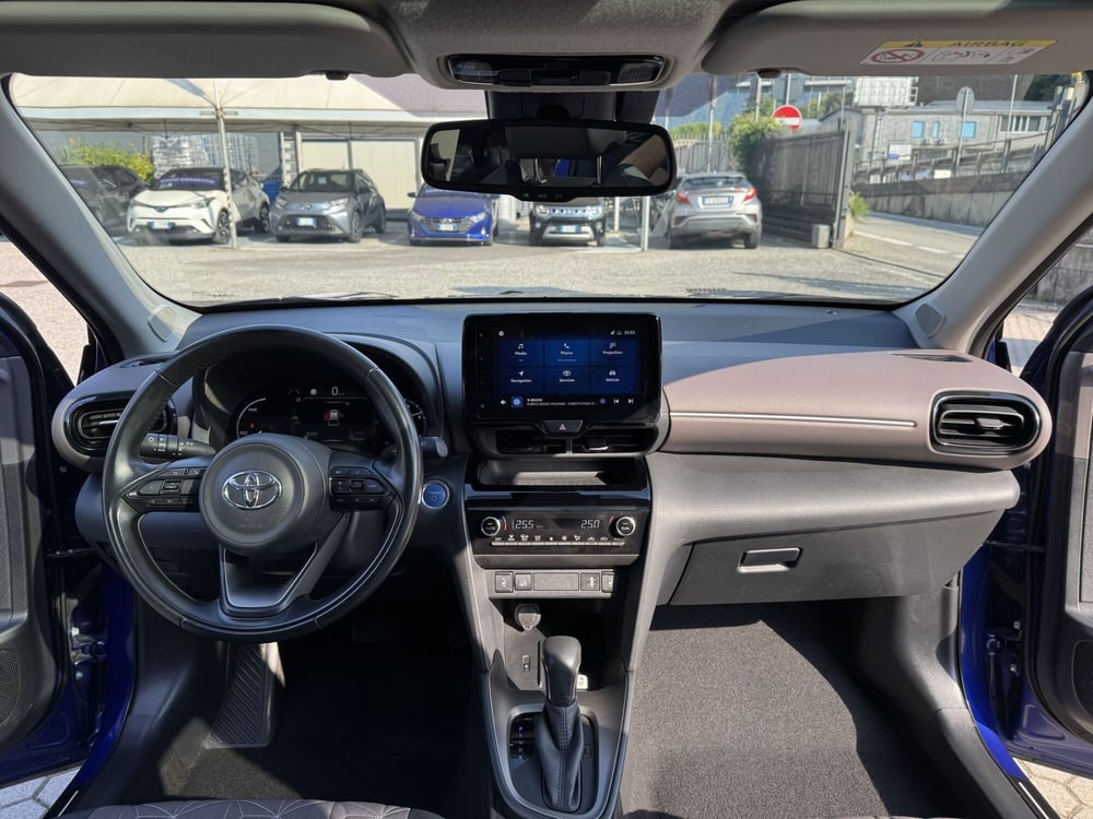 Toyota Yaris Cross usata a Como (8)