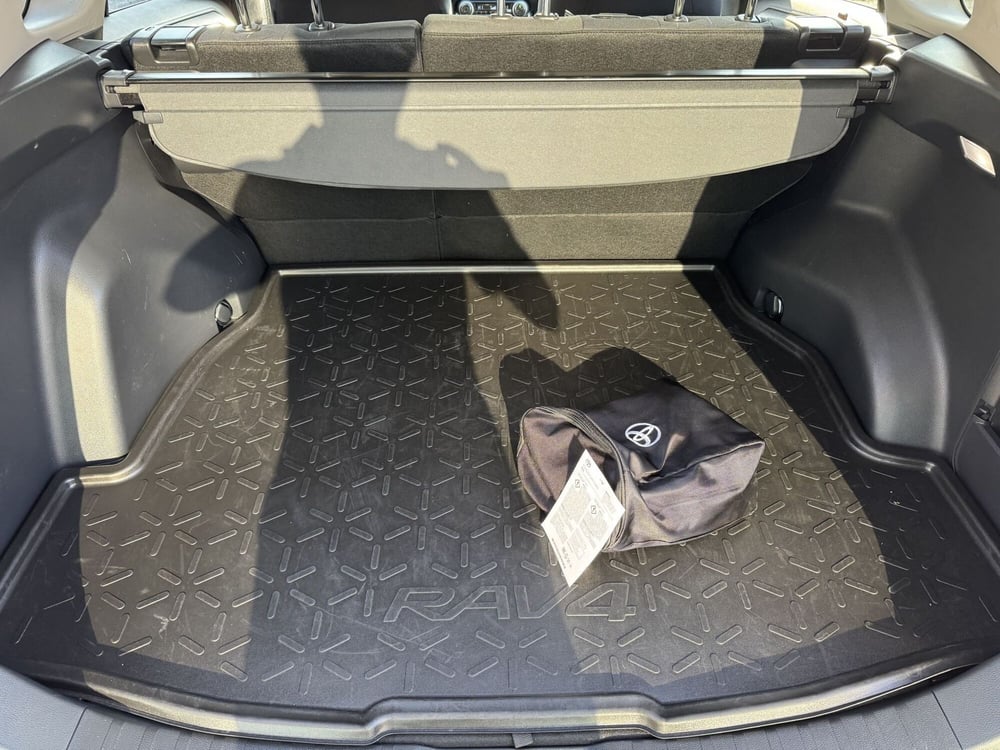 Toyota Rav4 usata a Como (12)