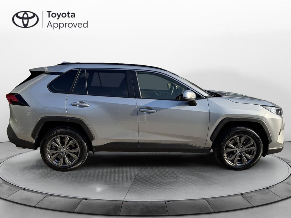 Toyota Rav4 usata a Como (13)