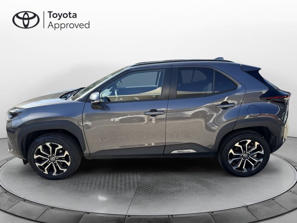 Toyota Yaris Cross usata a Como (3)