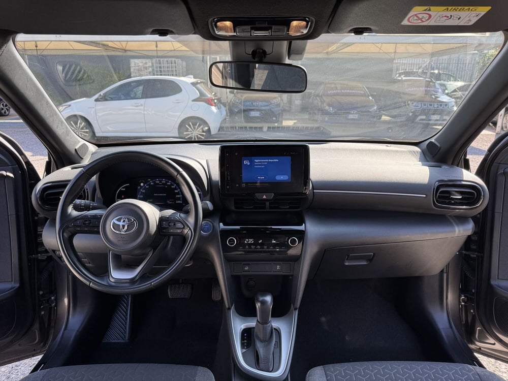 Toyota Yaris Cross usata a Como (8)