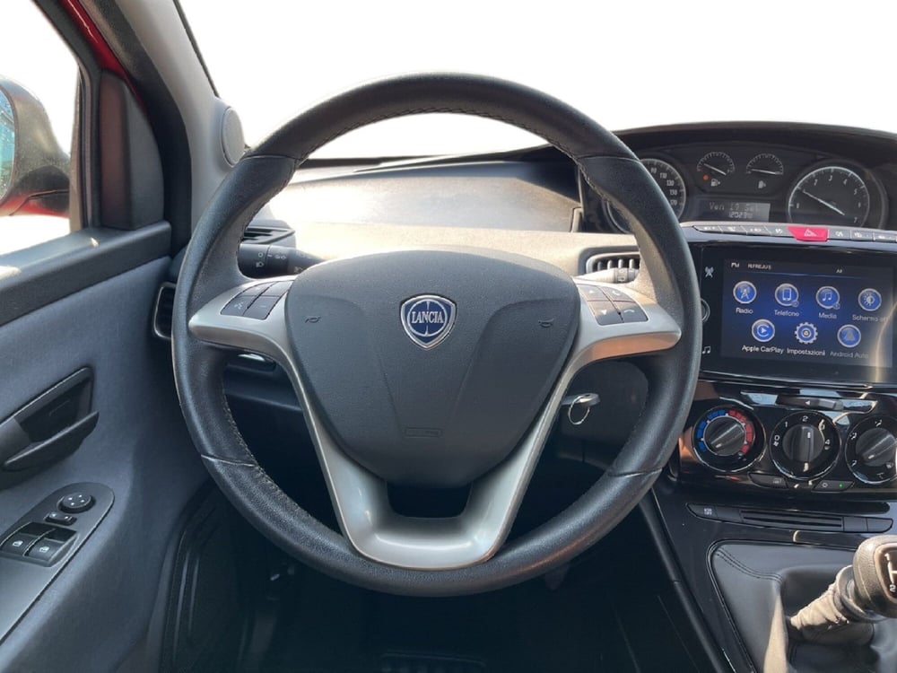 Lancia Ypsilon usata a Torino (12)