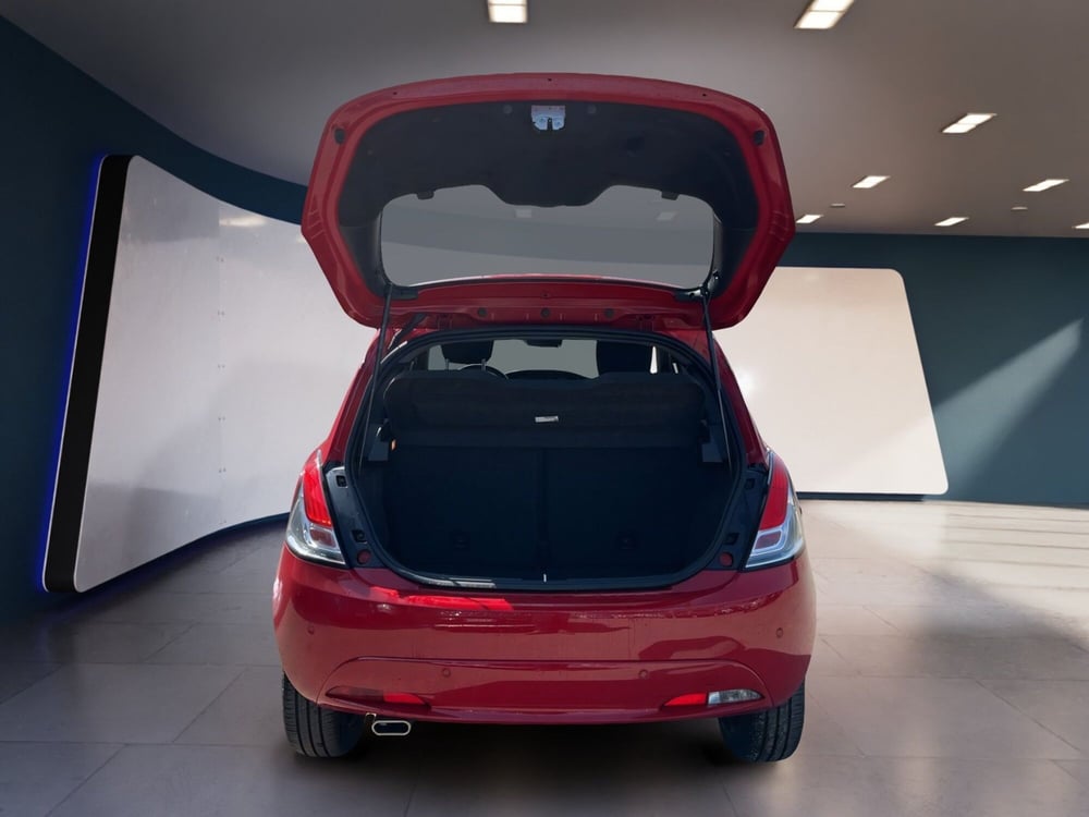 Lancia Ypsilon usata a Torino (7)