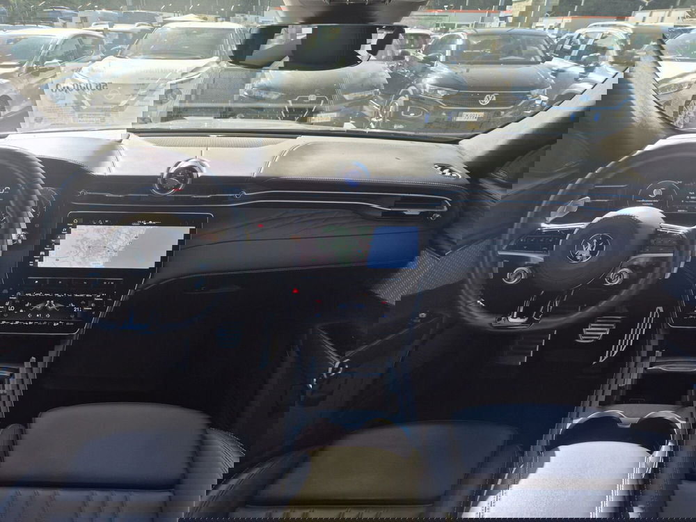 Maserati Grecale usata a Genova (8)