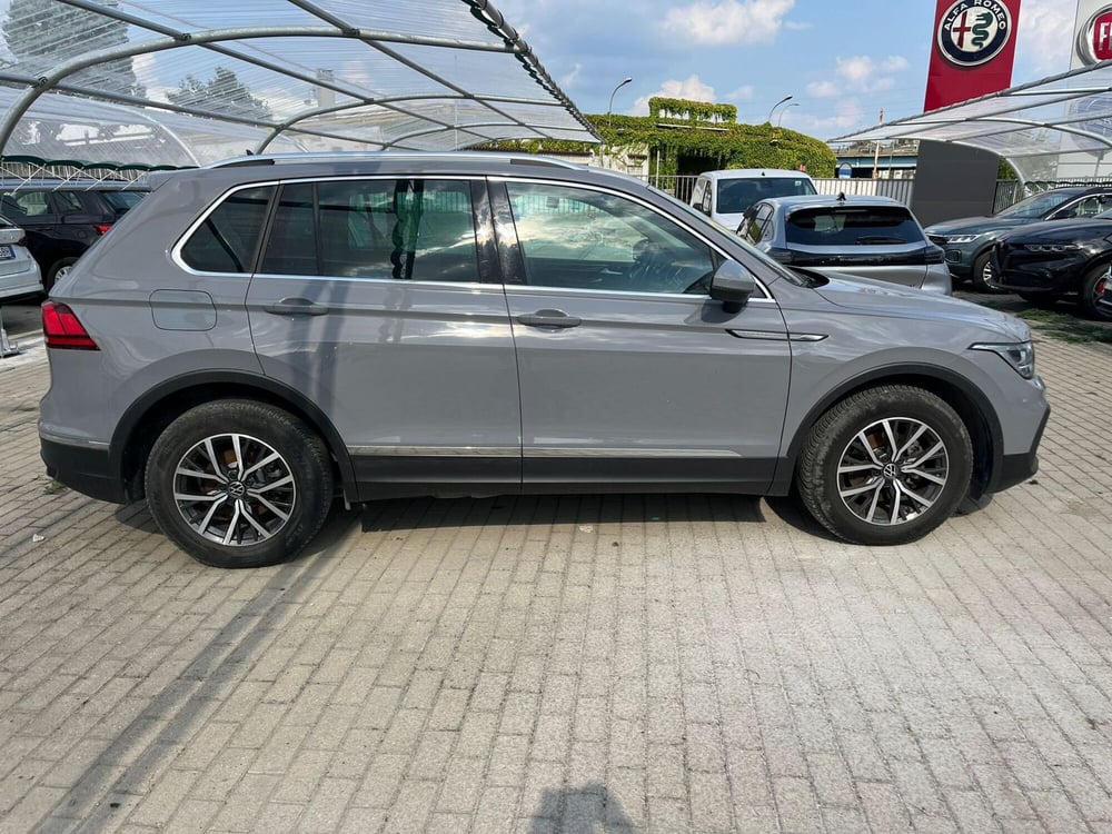 Volkswagen Tiguan usata a Milano (5)