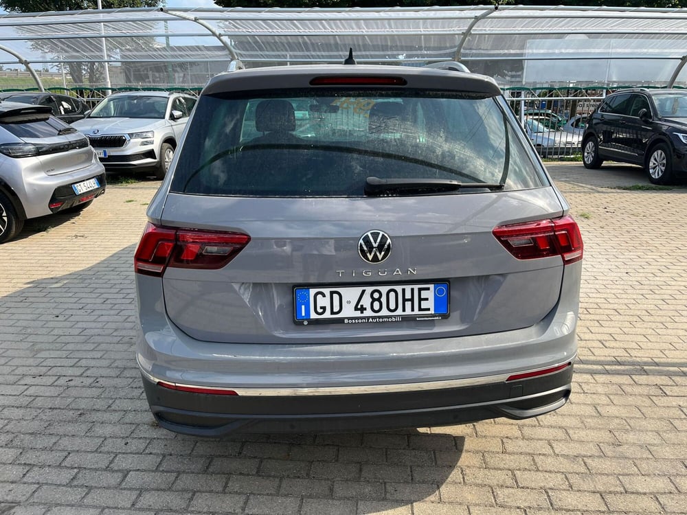 Volkswagen Tiguan usata a Milano (8)