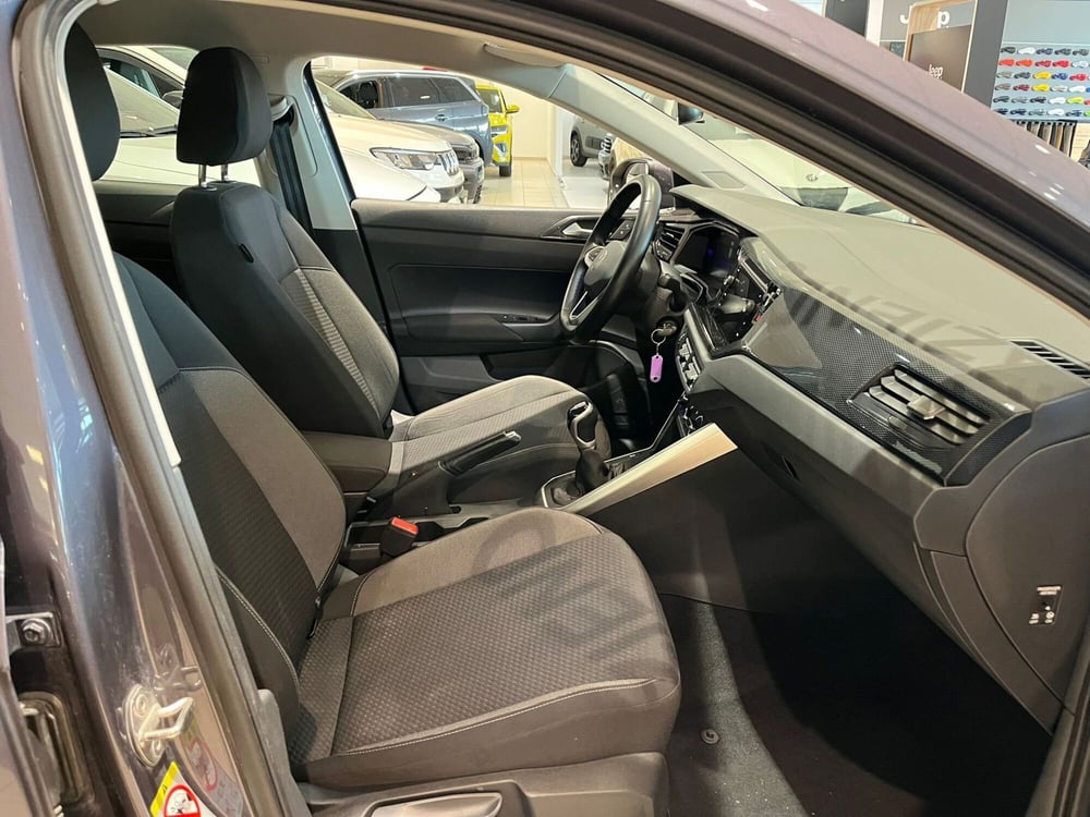 Volkswagen Taigo usata a Milano (12)