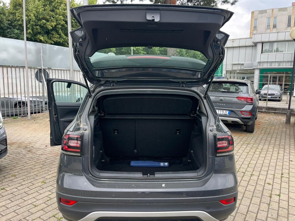 Volkswagen T-Cross usata a Milano (10)