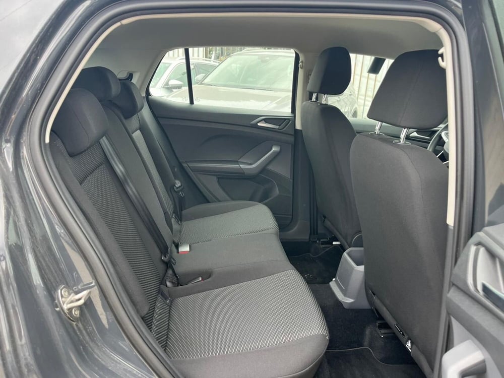 Volkswagen T-Cross usata a Milano (15)