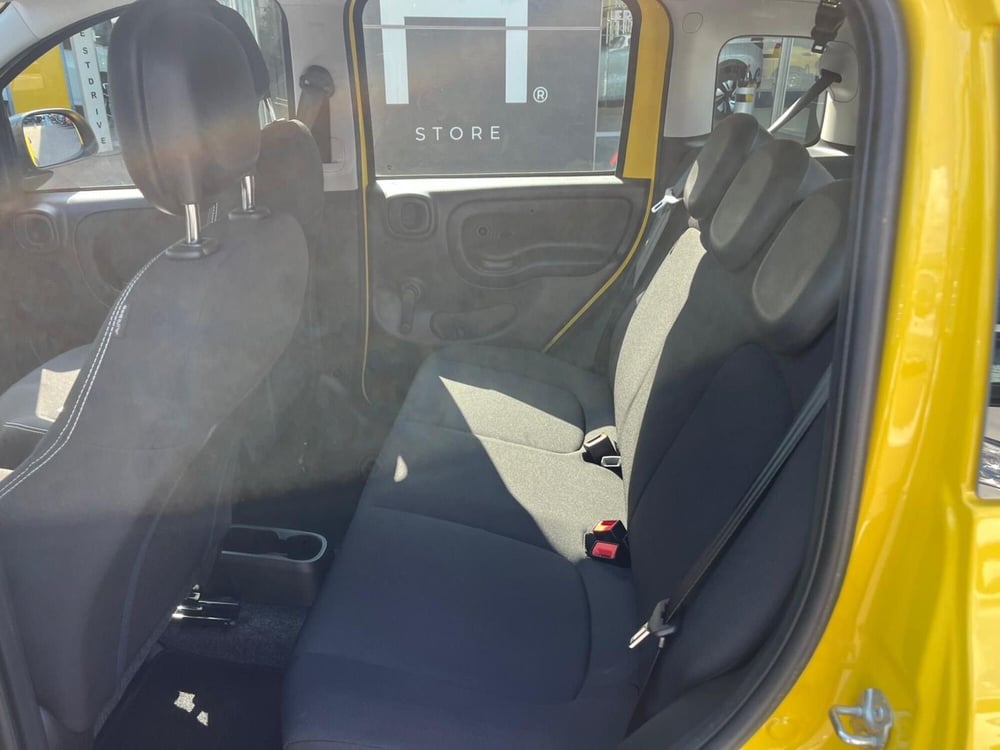 Fiat Panda Cross nuova a Milano (13)