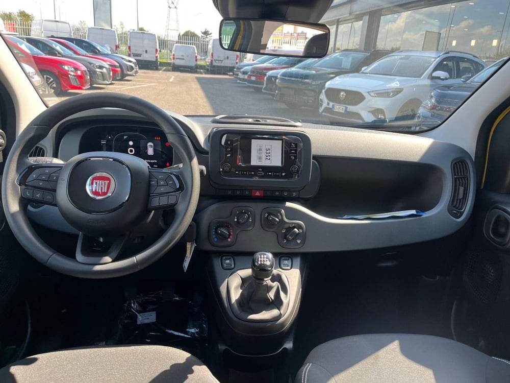 Fiat Panda Cross nuova a Milano (15)