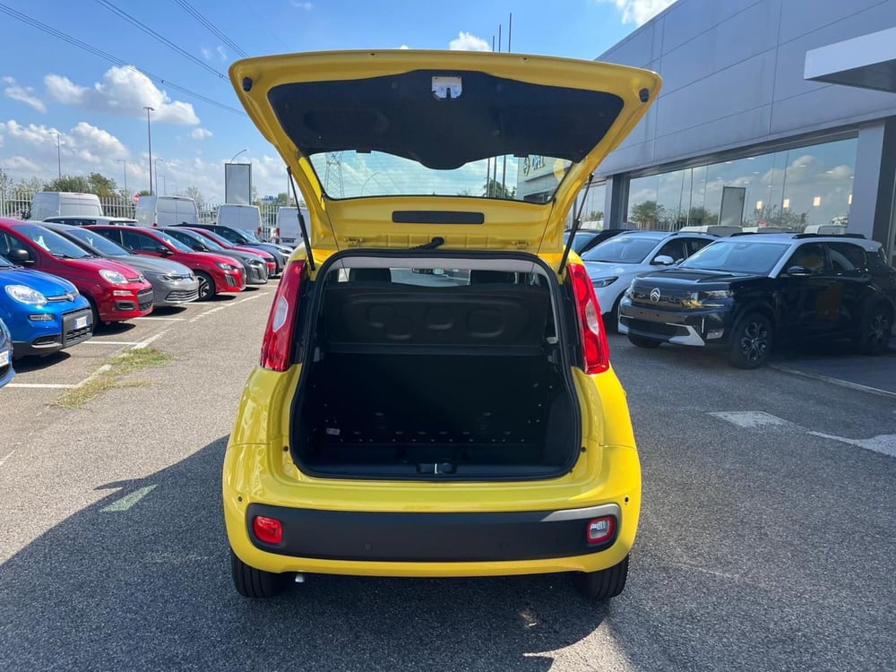 Fiat Panda Cross nuova a Milano (9)