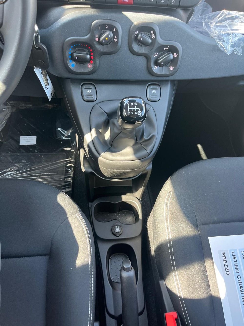 Fiat Panda Cross nuova a Milano (17)