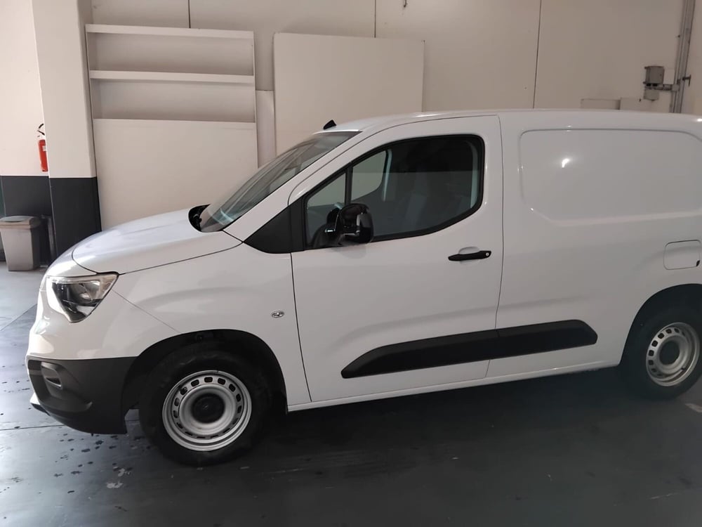 Opel Combo Life usata a Milano (5)