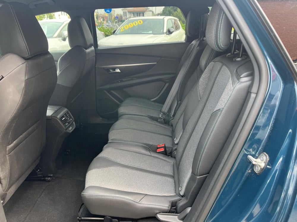 Peugeot 5008 usata a Milano (11)