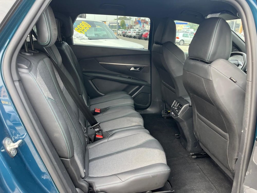Peugeot 5008 usata a Milano (12)