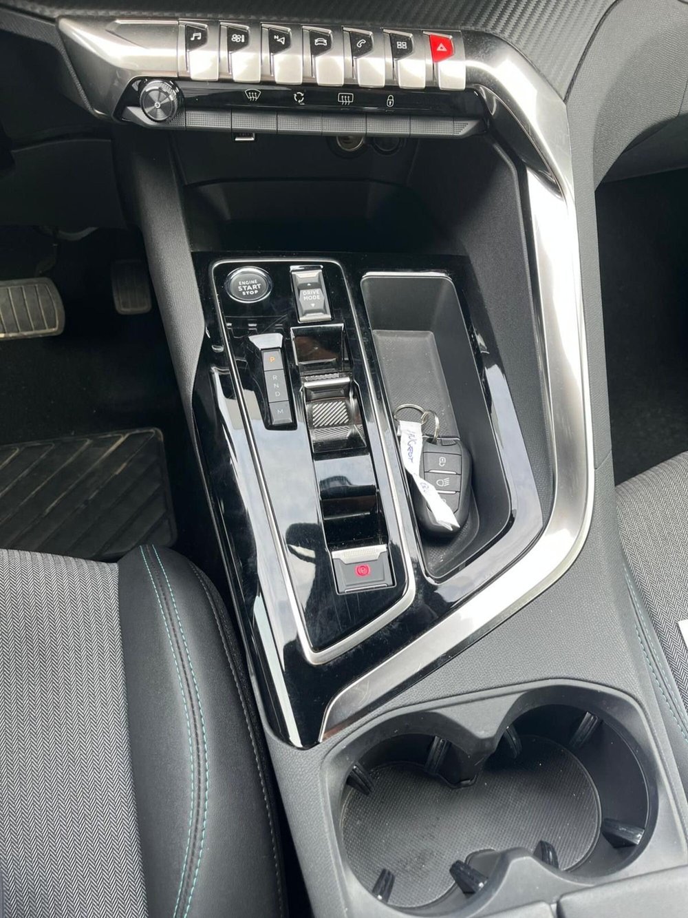 Peugeot 5008 usata a Milano (15)
