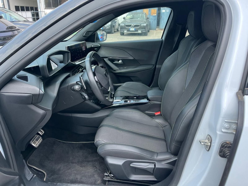 Peugeot 2008 usata a Milano (11)