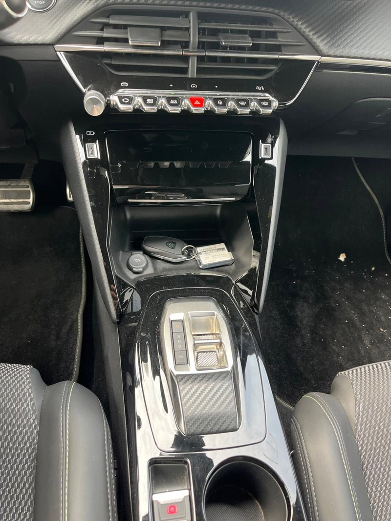 Peugeot 2008 usata a Milano (18)