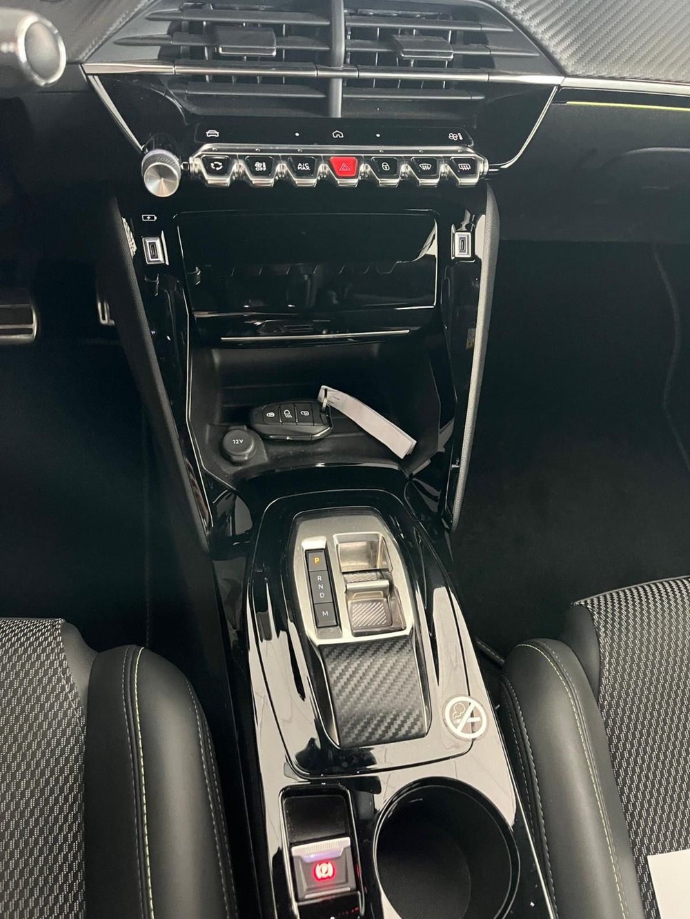 Peugeot 2008 usata a Milano (16)