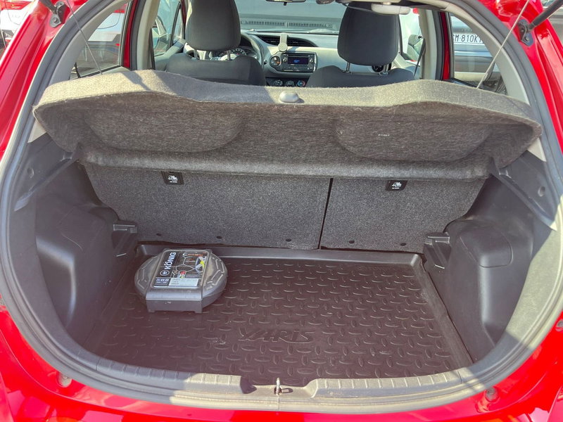 Toyota Yaris usata a Milano (10)