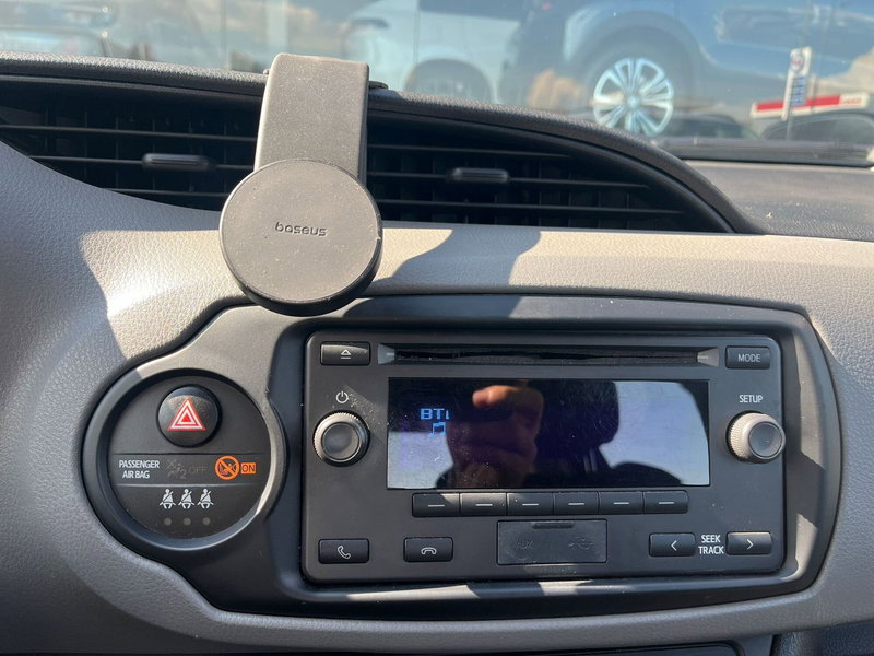 Toyota Yaris usata a Milano (16)