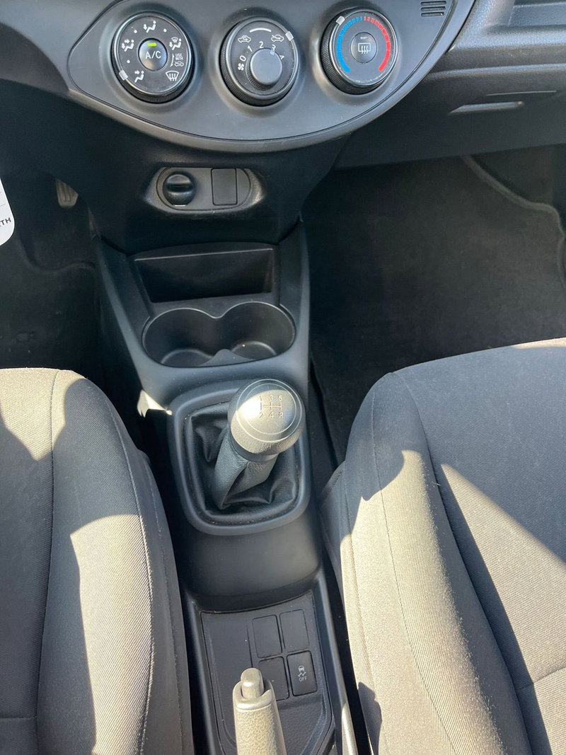 Toyota Yaris usata a Milano (17)