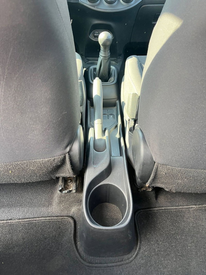 Toyota Yaris usata a Milano (18)