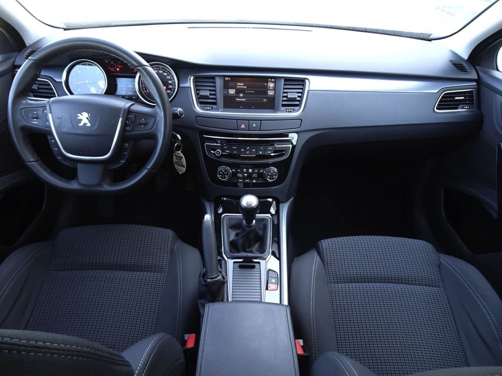 Peugeot 508 SW usata a Treviso (13)