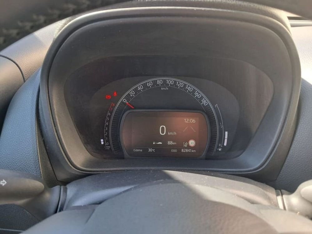 Toyota Aygo X usata a Cagliari (17)