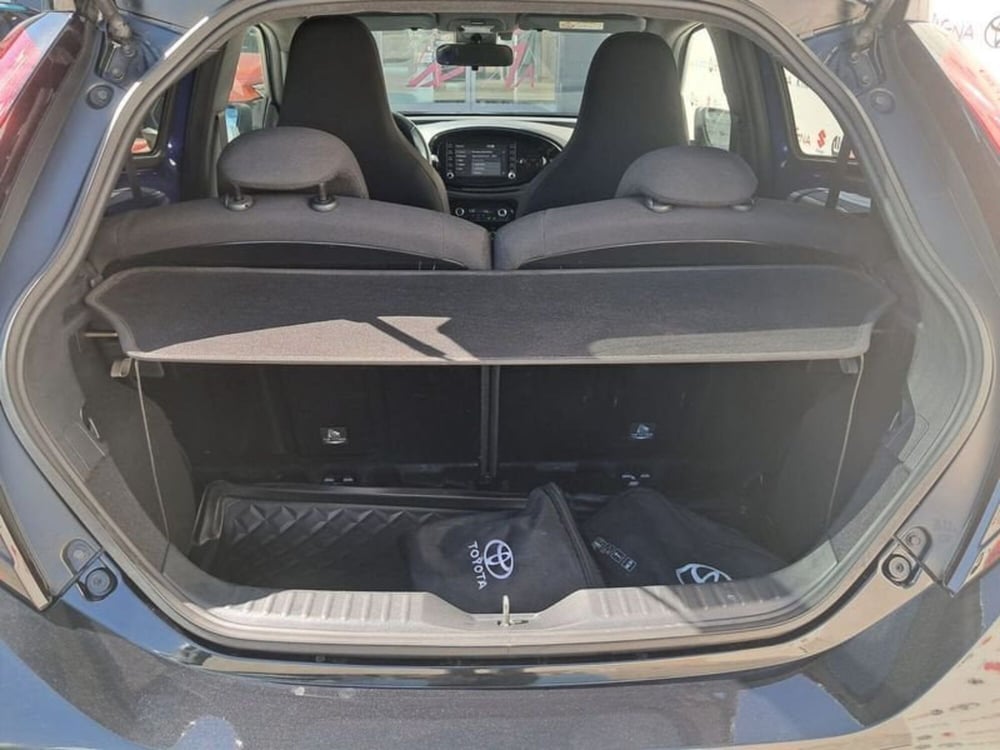 Toyota Aygo X usata a Cagliari (8)