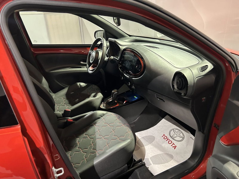 Toyota Aygo X usata a Milano (12)