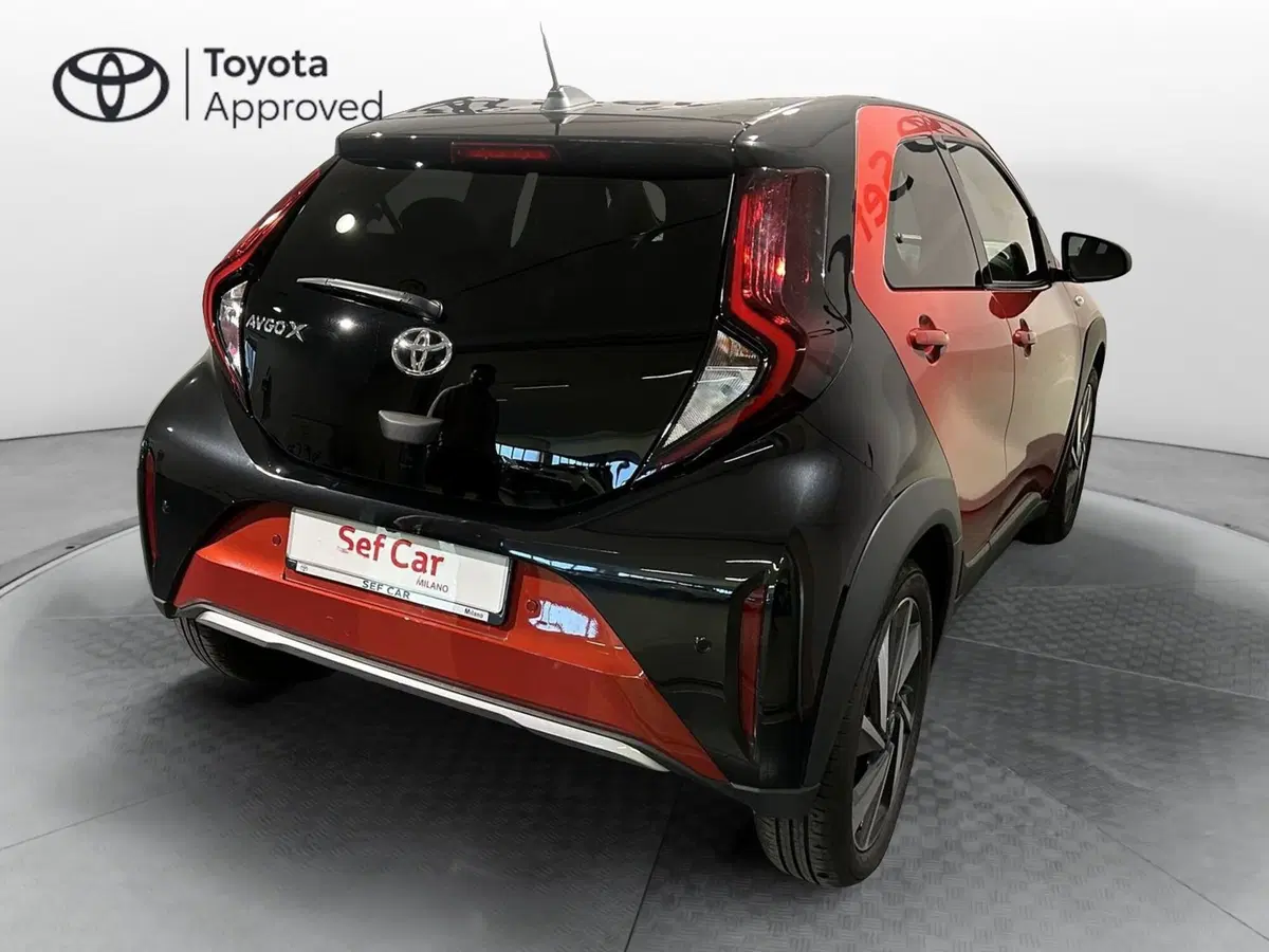 Toyota Aygo X usata a Milano (4)
