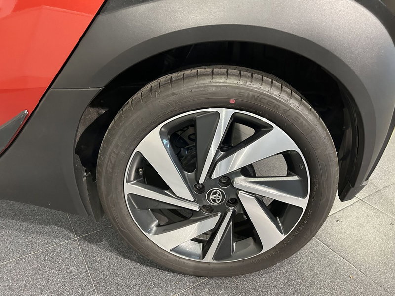 Toyota Aygo X usata a Milano (7)