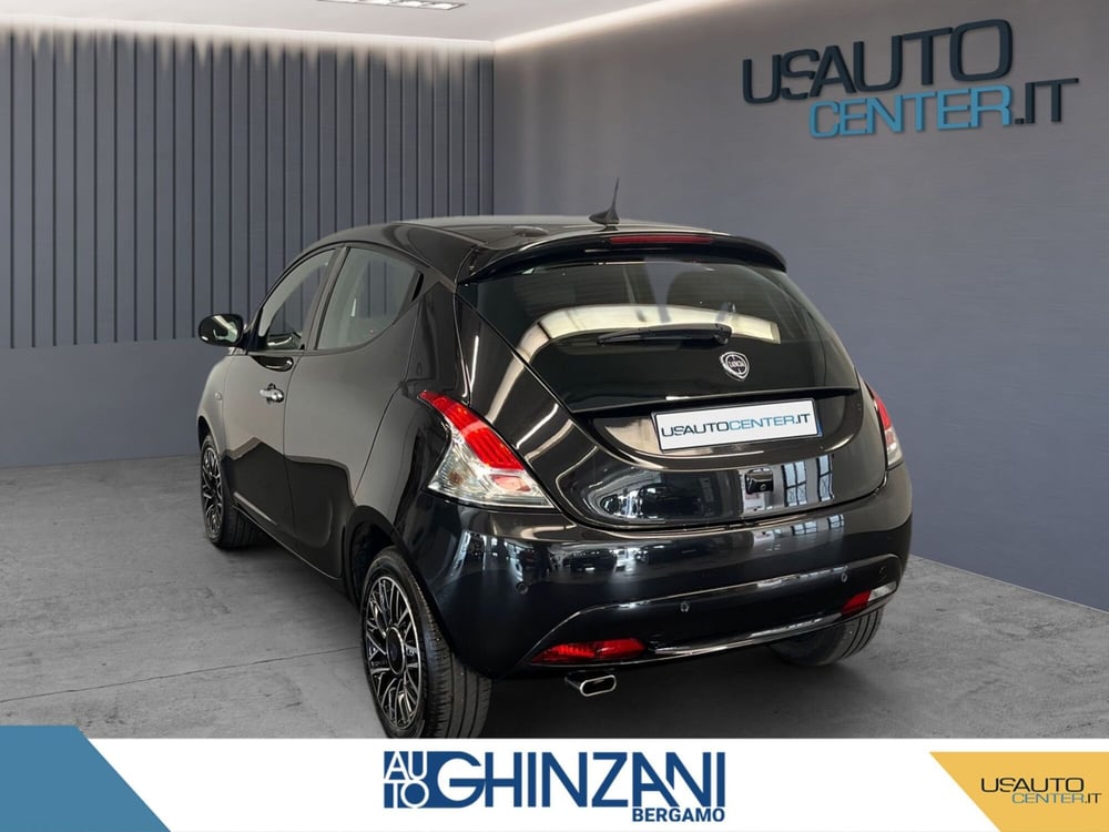 Lancia Ypsilon usata a Bergamo (3)