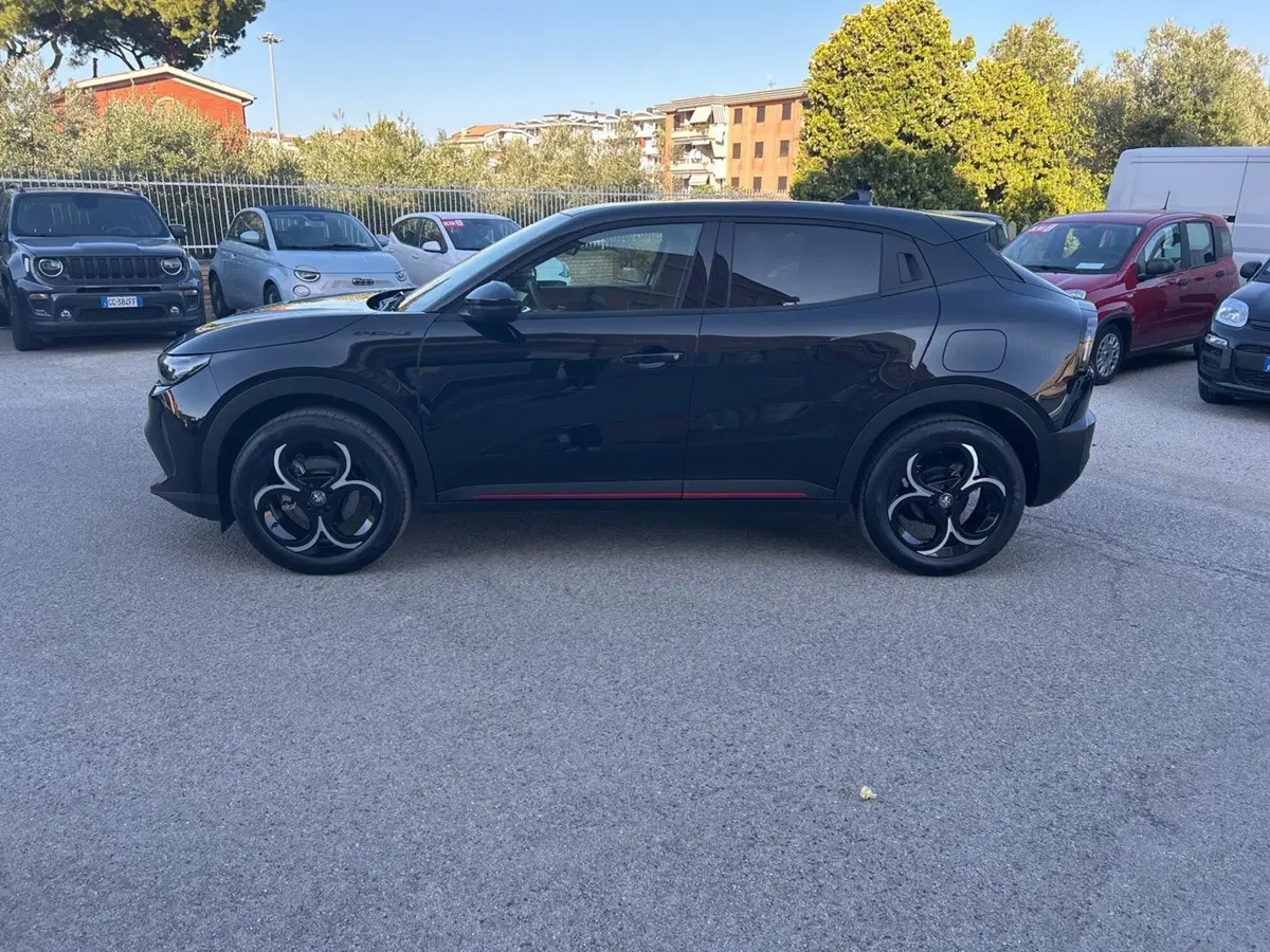 Alfa Romeo Junior nuova a Chieti (2)