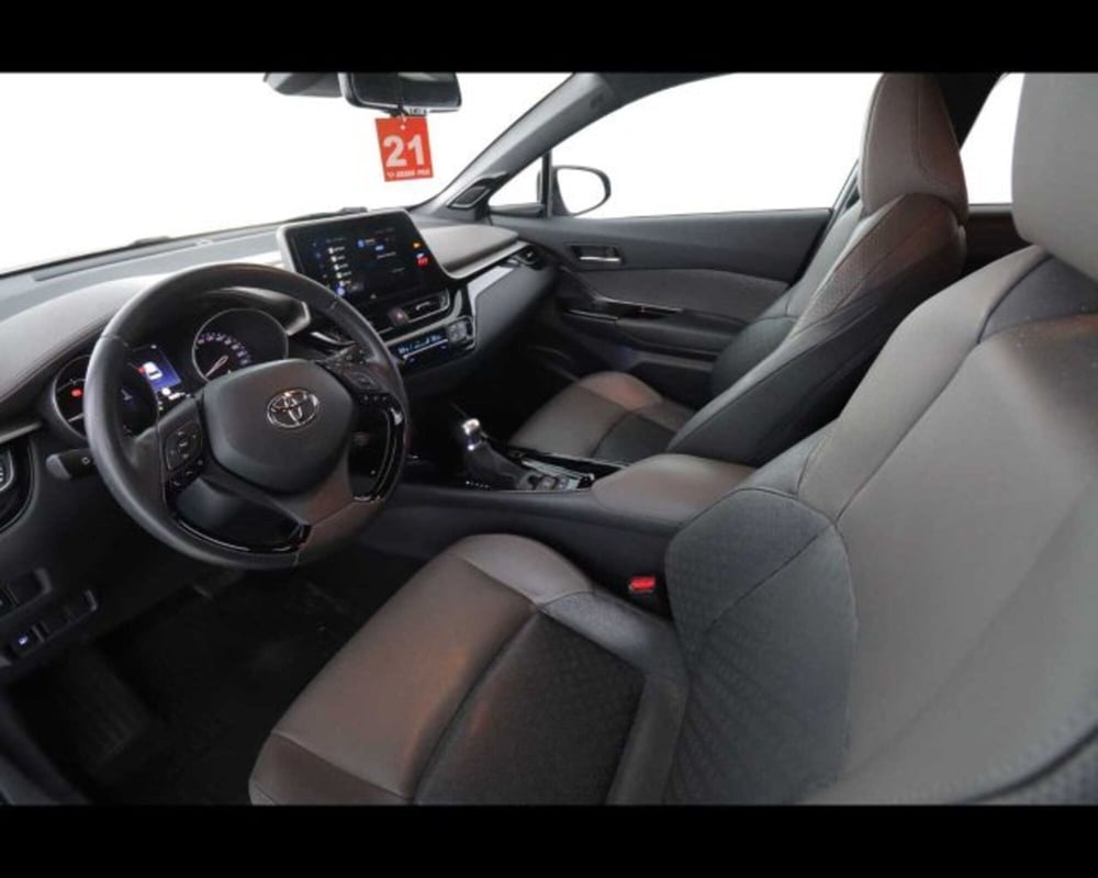 Toyota Toyota C-HR usata a Bologna (9)