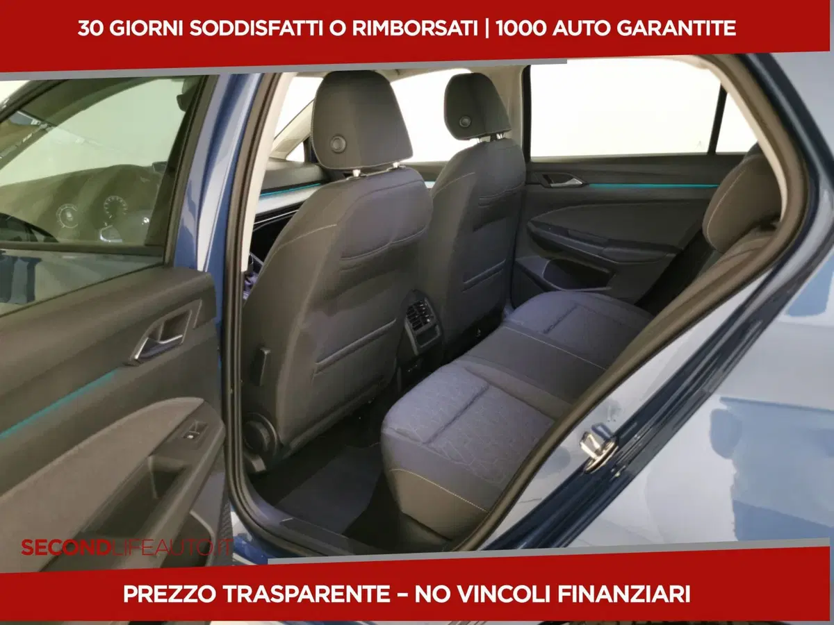 Volkswagen Golf nuova a Chieti (6)