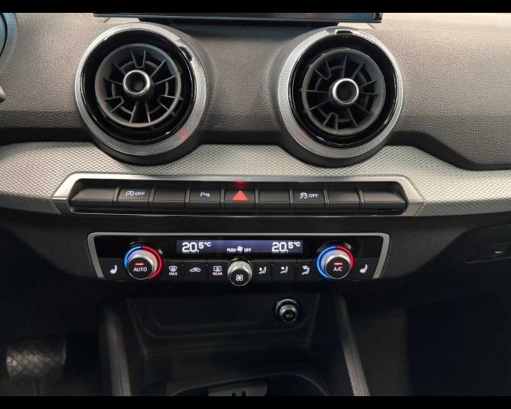 Audi Q2 usata a Bologna (16)
