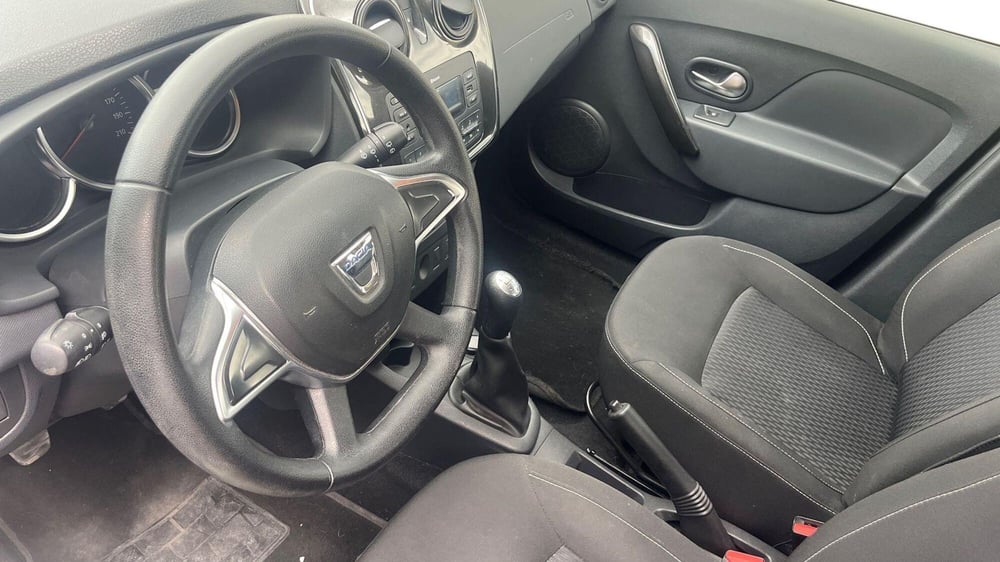 Dacia Sandero usata a Catania (10)