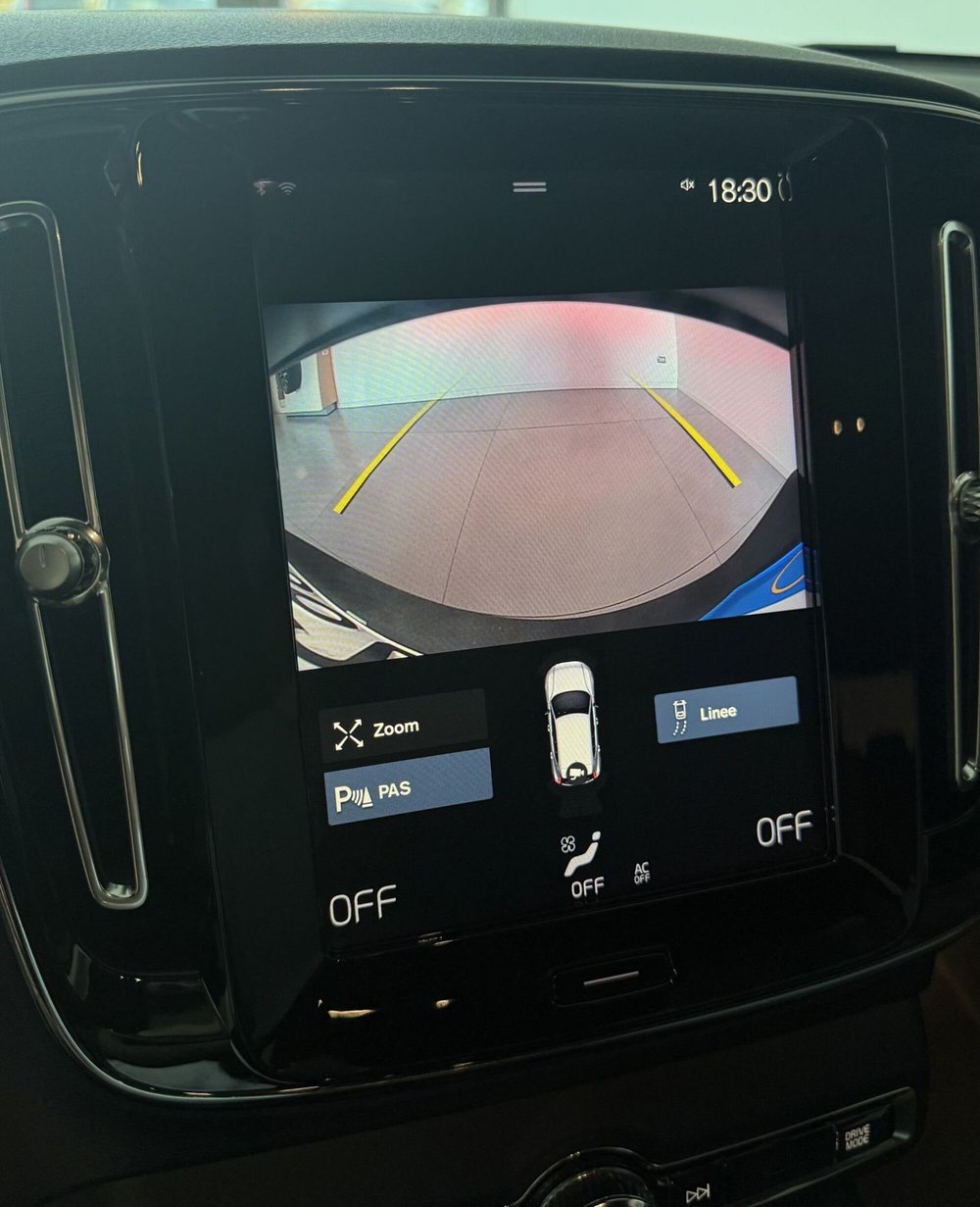 Volvo XC40 usata a Parma (6)