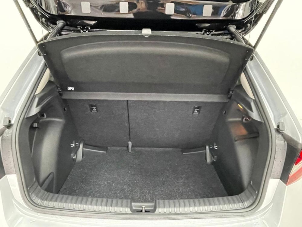 Skoda Fabia usata a Como (18)