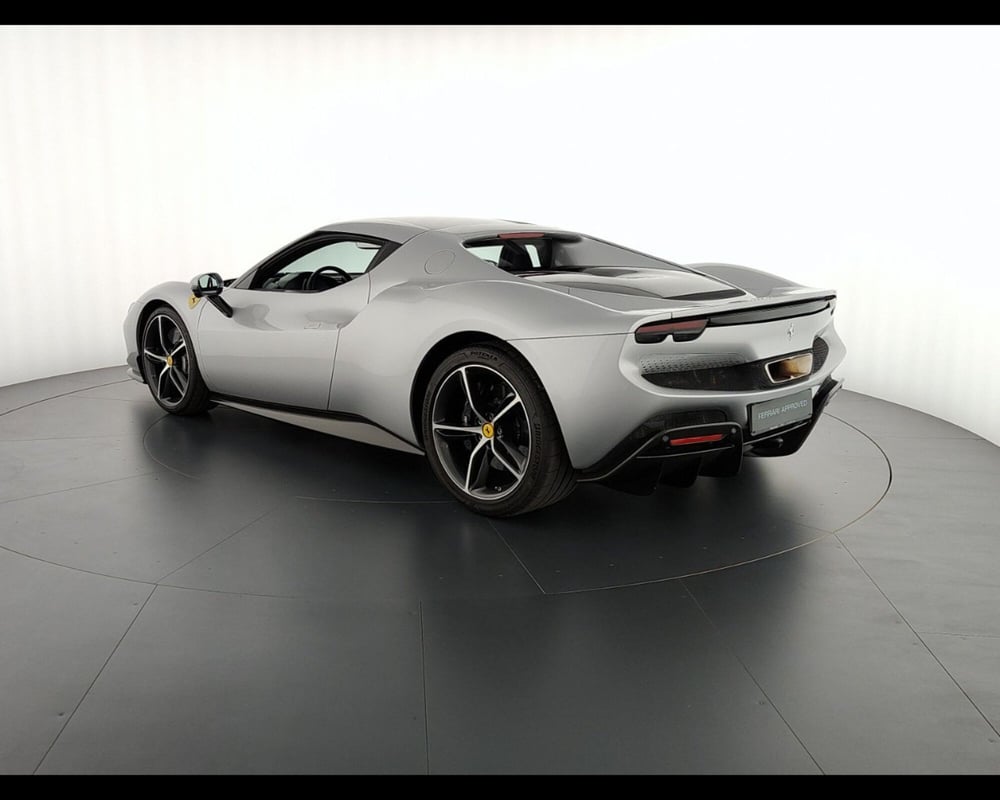 Ferrari 296 Coupé usata a Verona (10)