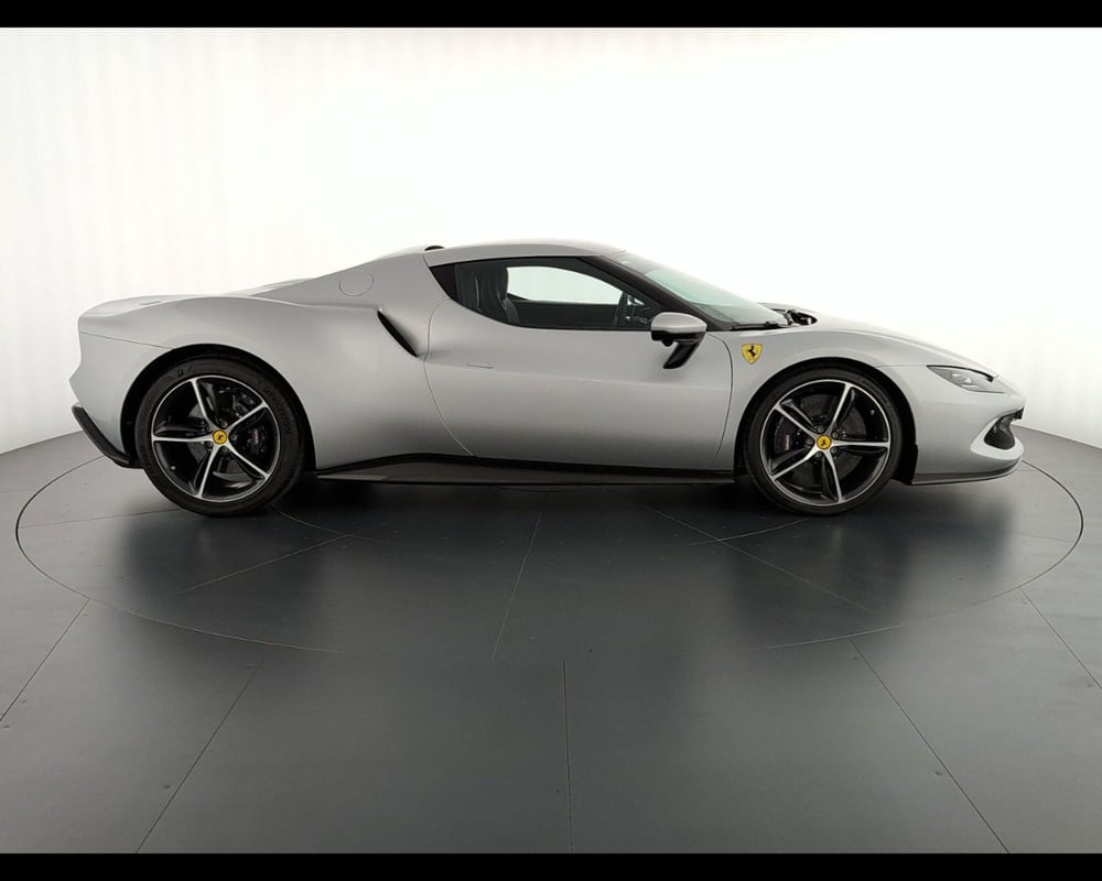 Ferrari 296 Coupé usata a Verona (8)