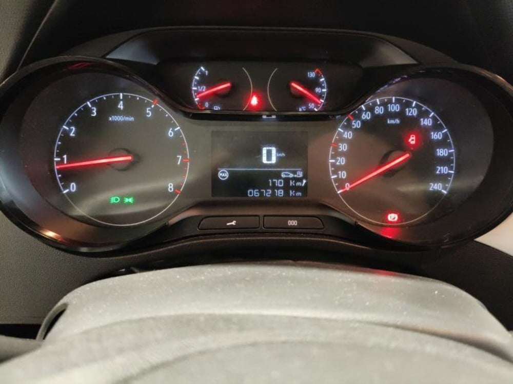Opel Crossland usata a Genova (13)