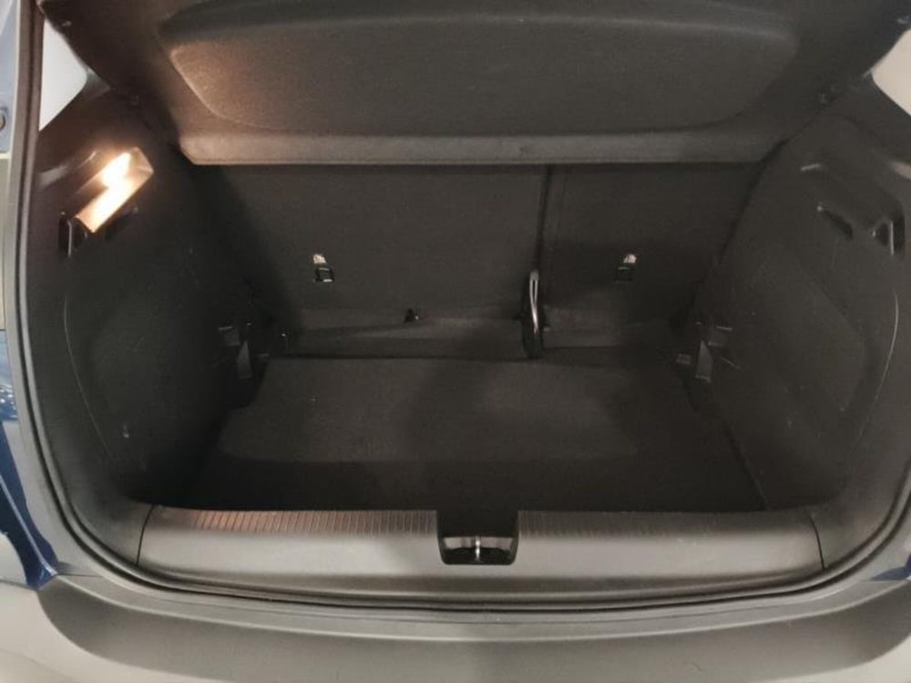Opel Crossland usata a Genova (17)