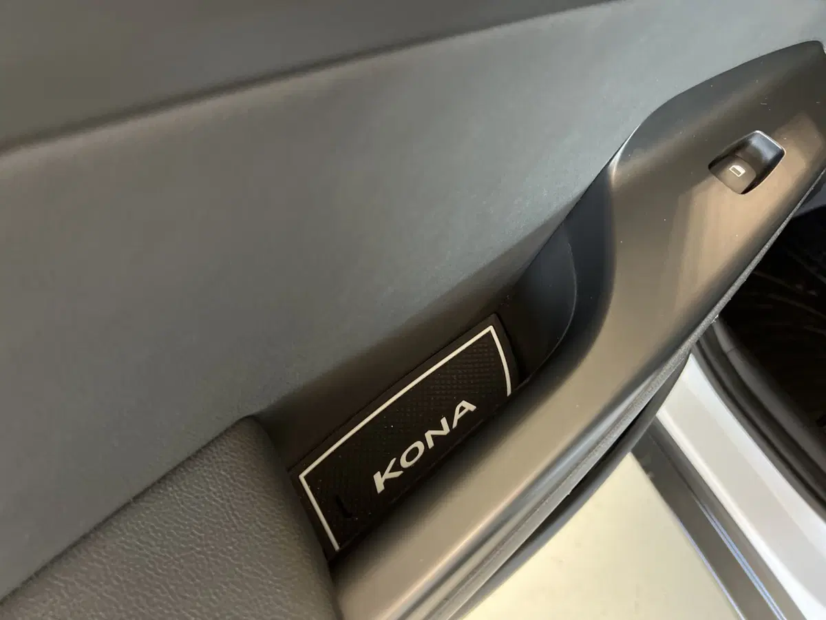 Hyundai Kona usata a Pisa (12)